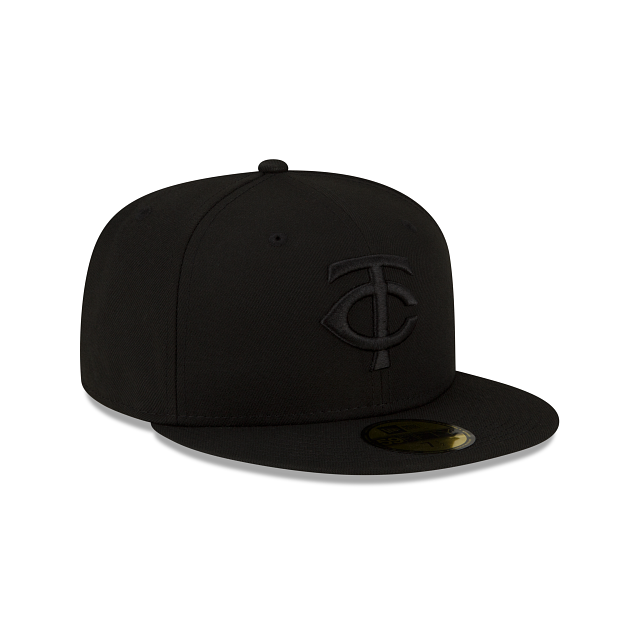 Minnesota Twins Blackout Basic 59FIFTY Fitted Hat