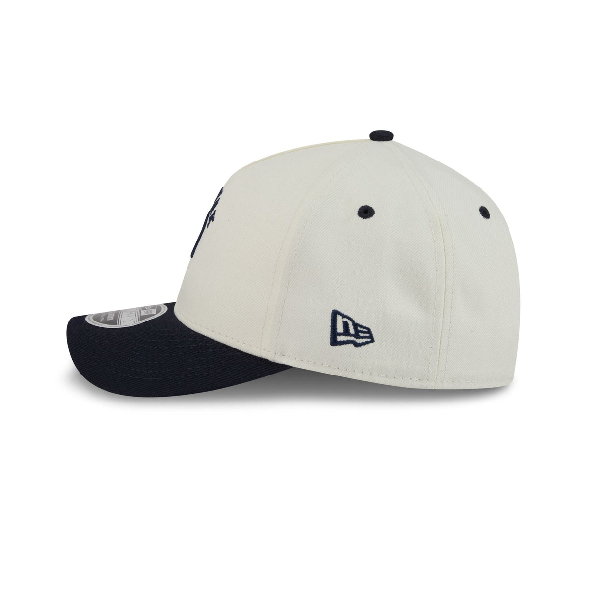 New York Yankees Arched Graphic Chrome White 9FORTY M-Crown A-Frame Snapback Hat